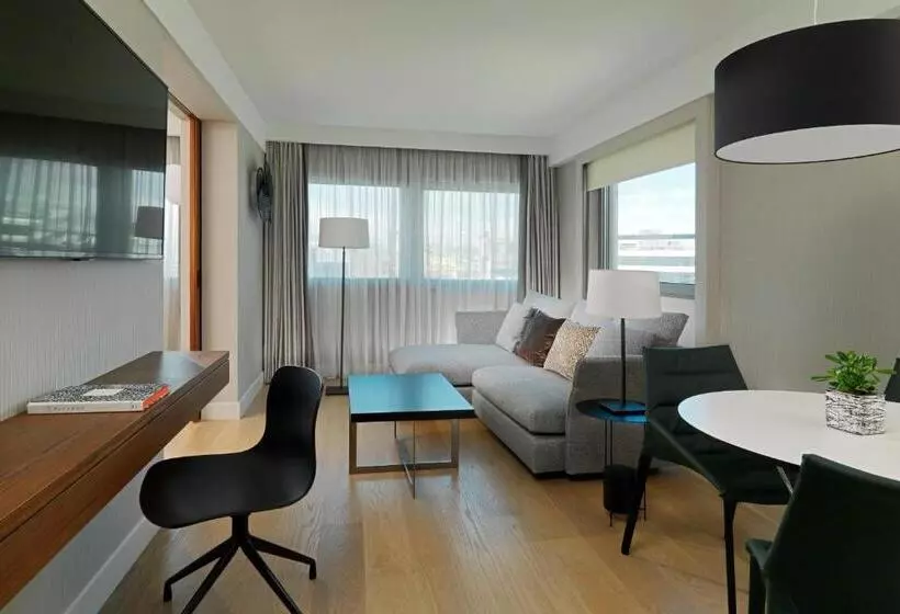 スイート, Athens Marriott