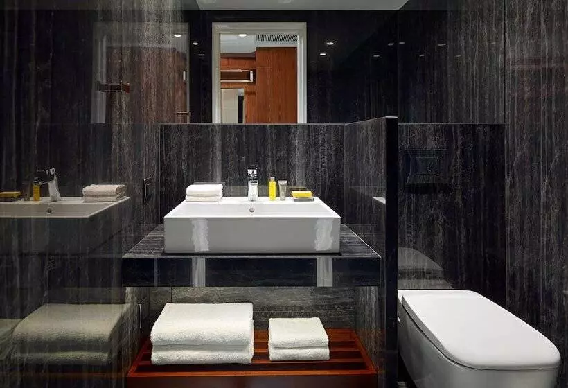 スイート, Athens Marriott