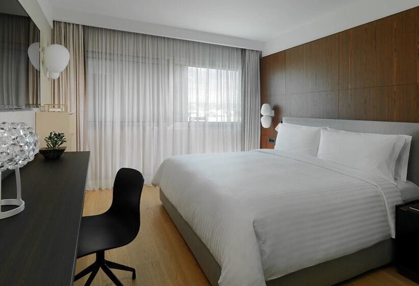 스위트, Athens Marriott
