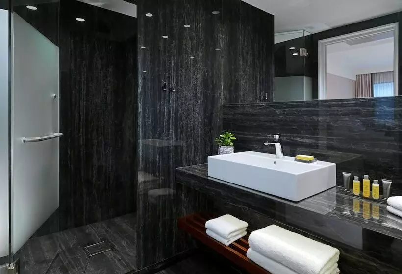 スイート, Athens Marriott