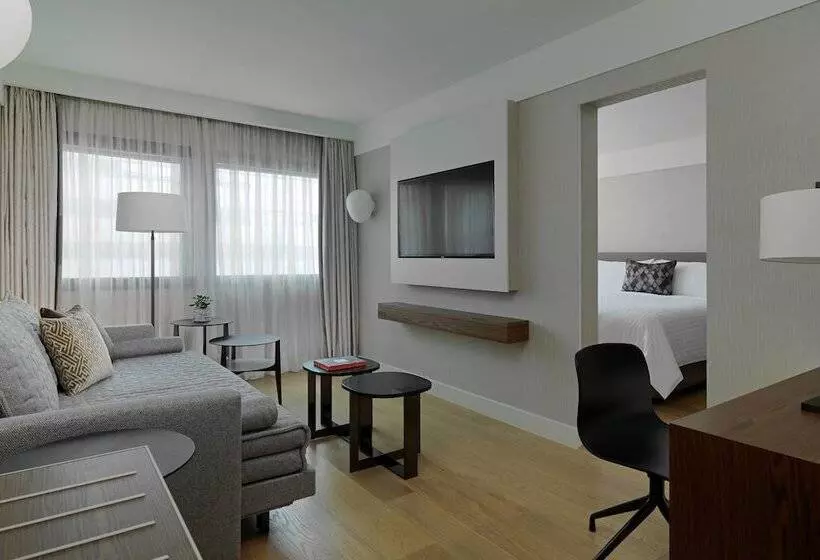 スイート, Athens Marriott
