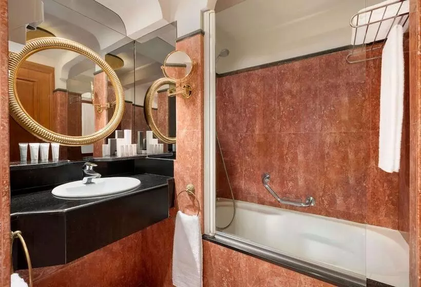 اتاق اجرایی, Avenue Louise Brussels Trademark Collection By Wyndham