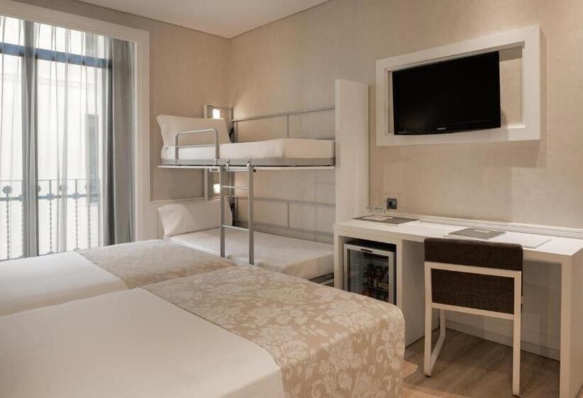 اتاق خانوادگی, Catalonia Puerta Del Sol