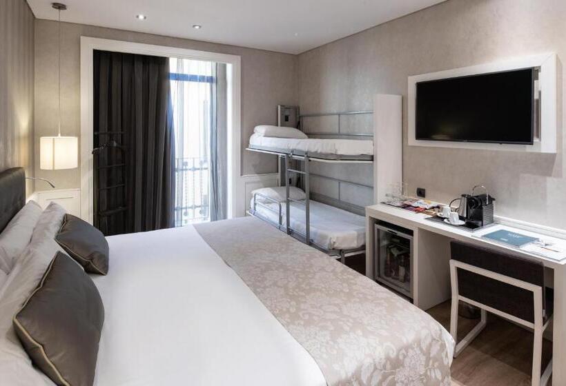 اتاق خانوادگی, Catalonia Puerta Del Sol