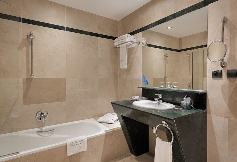 اتاق پرمیوم, Catalonia Puerta Del Sol