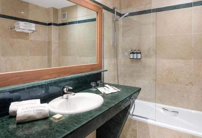 اتاق خانوادگی, Catalonia Puerta Del Sol