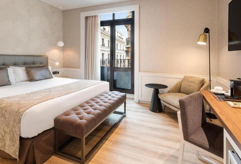 اتاق پرمیوم, Catalonia Puerta Del Sol