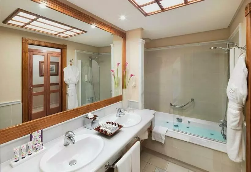 سوئیت رویال, Gf Gran Costa Adeje