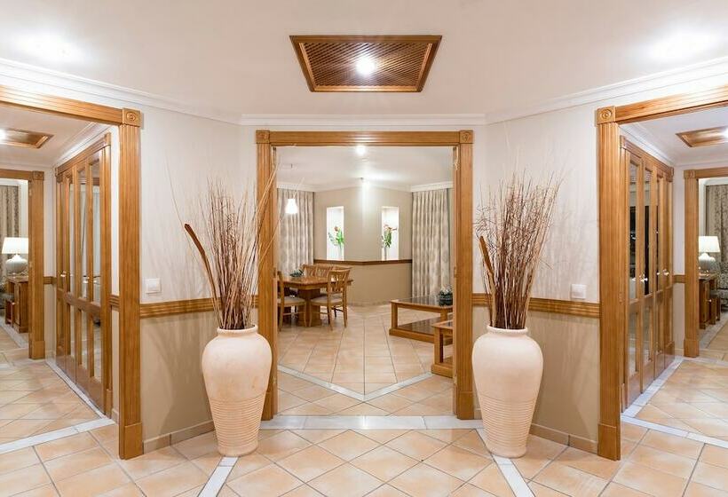 로얄 스위트, Gf Gran Costa Adeje