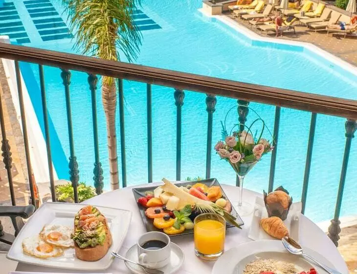 سوئیت رویال, Gf Gran Costa Adeje