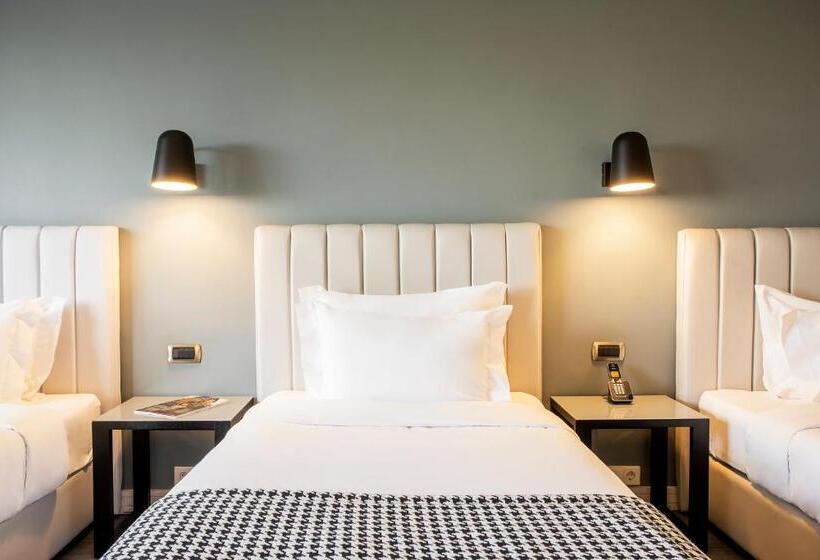 Comfort Kolmen Hengen Huone, Hf Fenix Porto