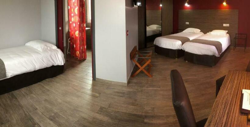 חדר סטנדרט לשלושה, Hôtel Les 13 Assiettes