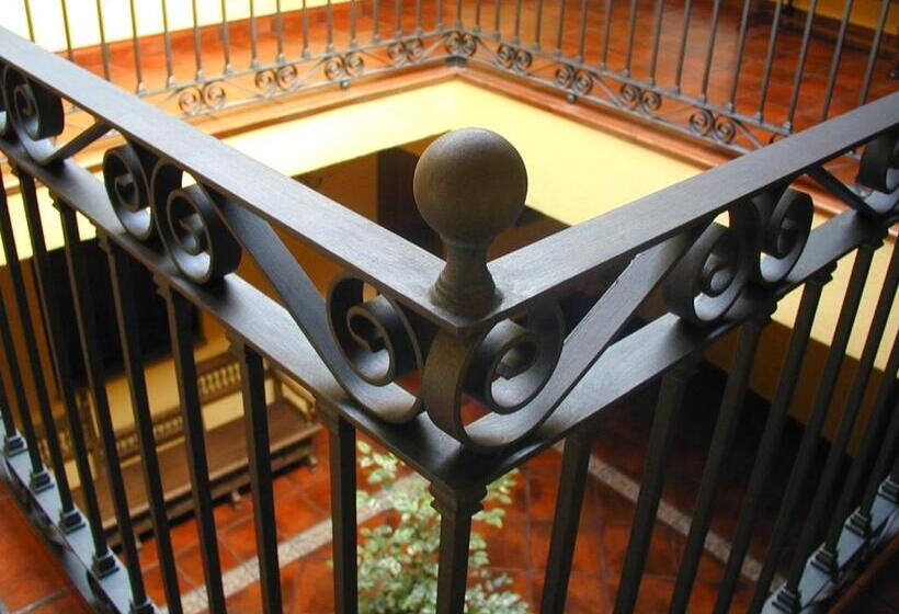 套房, El Castrejon