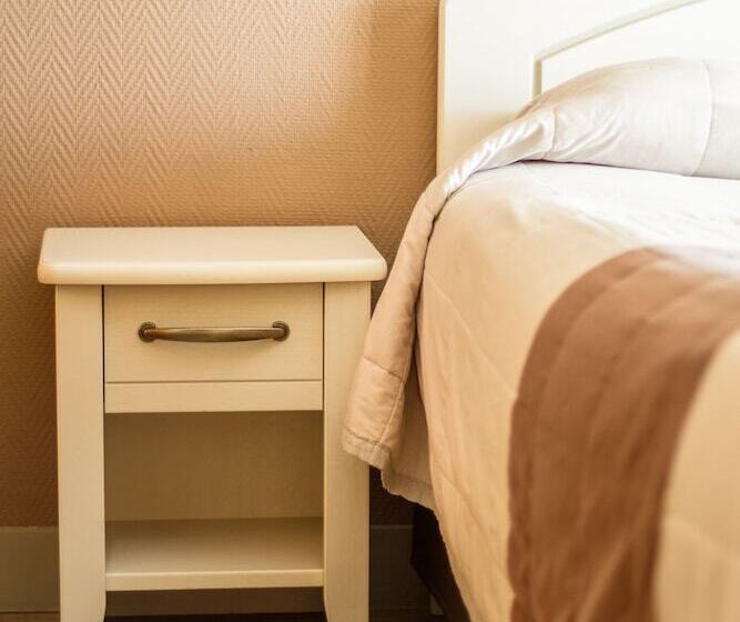 חדר סופריור לארבעה, Hôtel Les 13 Assiettes