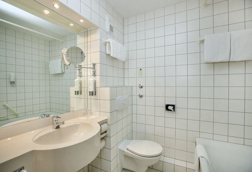 غرفة قياسية مزوَّدة بصالون, Vienna House Easy By Wyndham Amberg