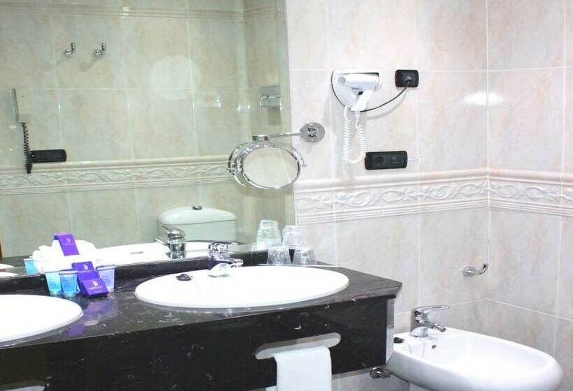 스탠다드 룸, Vila Real Palace