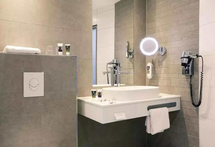 Standard Yhden Hengen Huone, Mercure Hotel Am Entenfang Hannover