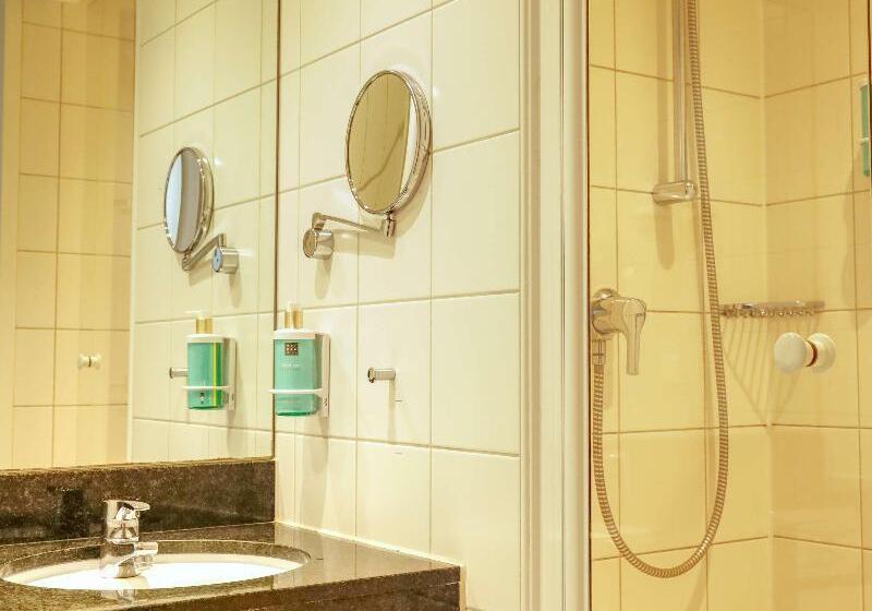 Quarto Estandar, Novotel Erlangen