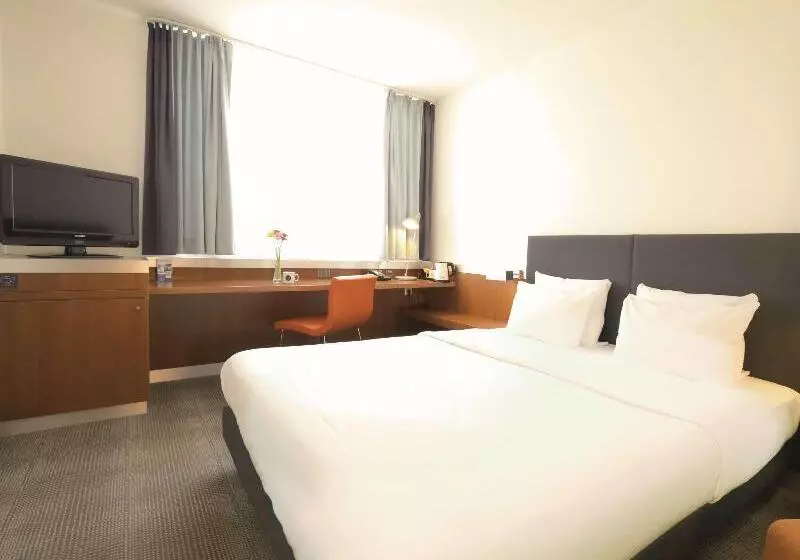 Standard Room, Novotel Erlangen