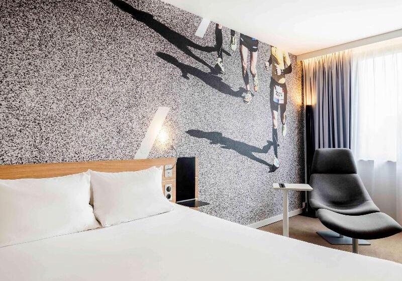 Люкс, Novotel Krakow Centrum