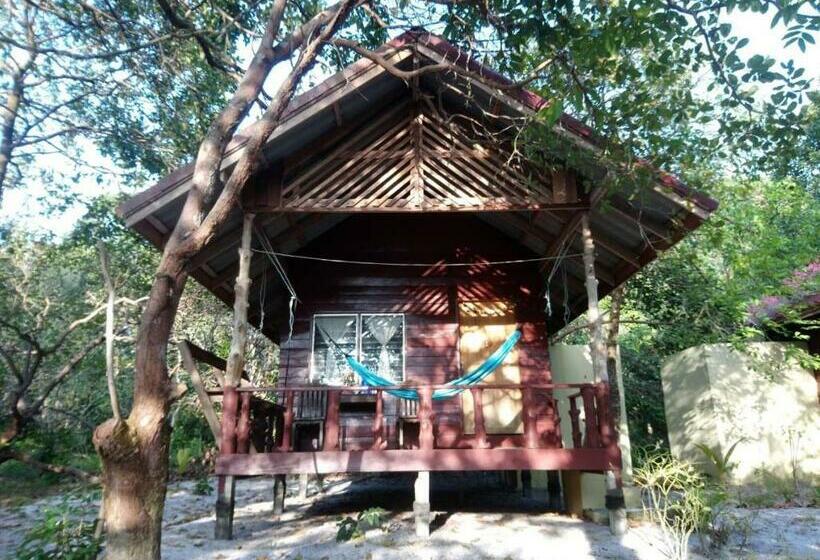 标准间, Lucky Resort