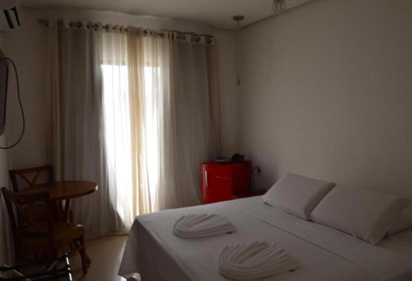 חדר דלוקס, Universo