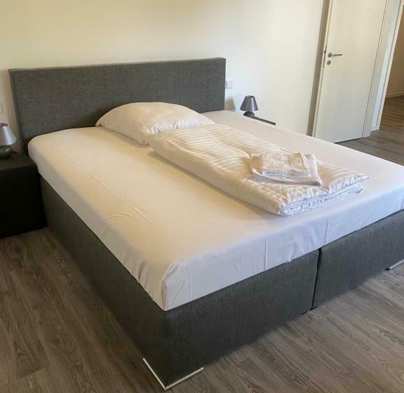 اتاق استاندارد یک نفره, Air Rooms