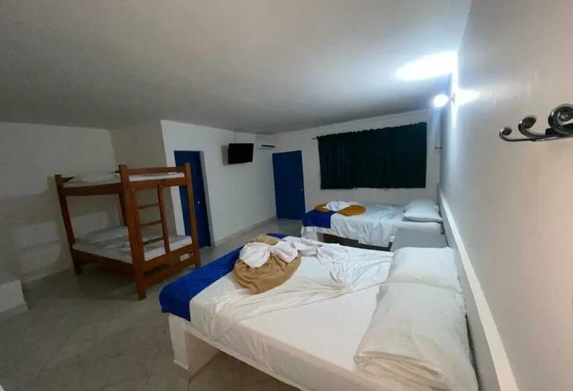 اتاق خانوادگی, Brisas De Santa Fe
