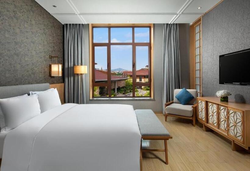 סוויטה, Holiday Inn Dalian Hot Spring, An Ihg