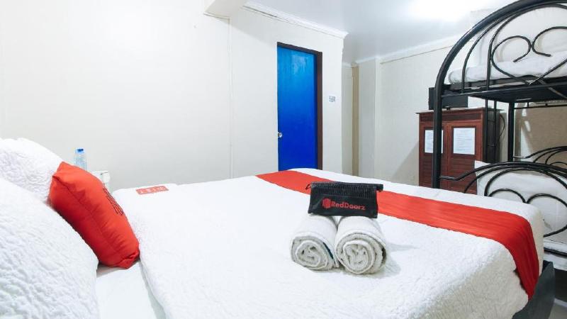 패밀리 룸, Reddoorz Plus At Lagoon Resort Zambales