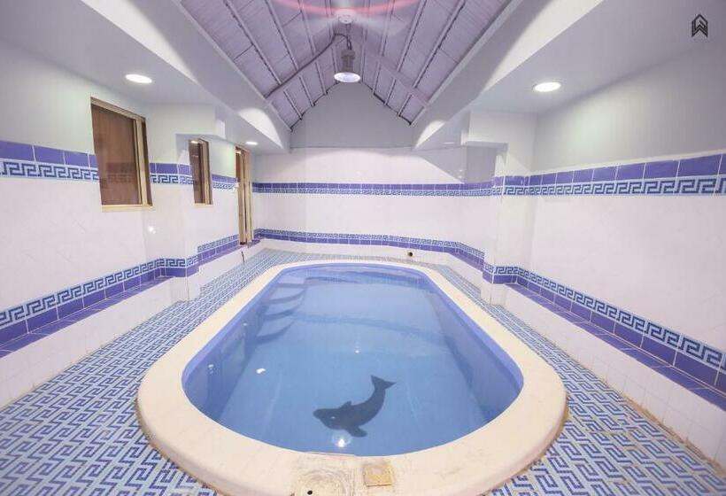 וילה עם חדר שינה אחד ובריכת שחיה, Yar Furnished Apartments