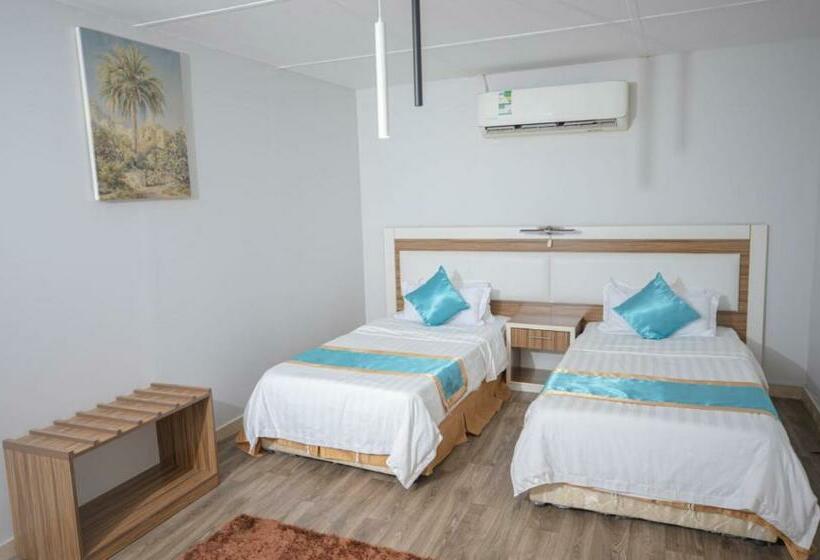 וילה עם חדר שינה אחד ובריכת שחיה, Yar Furnished Apartments