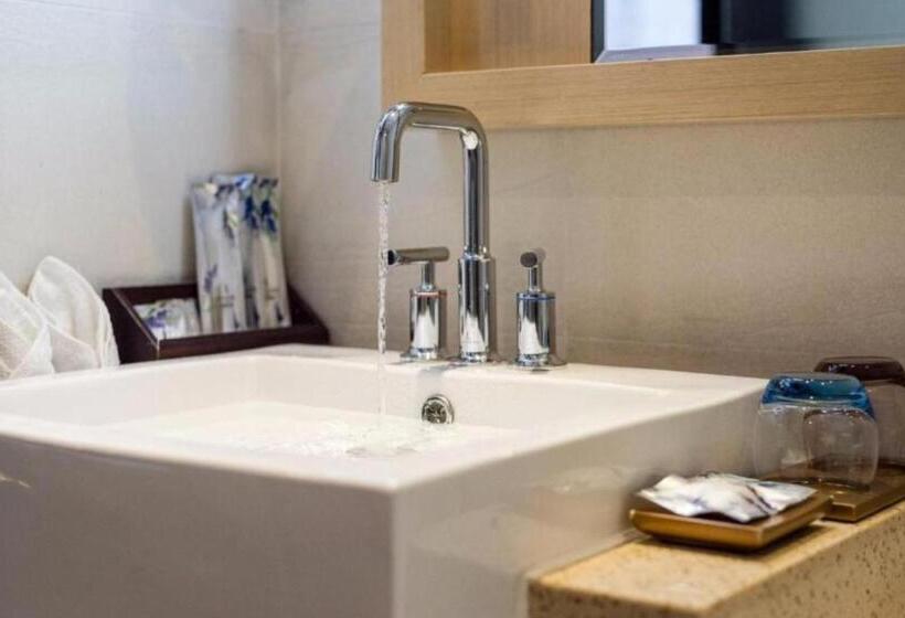 Номер Deluxe, Lavande Hotels·foshan Bijiang Light Rail Country Garden Headquarters