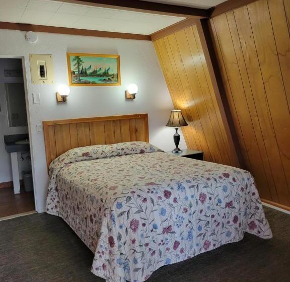 Номер Deluxe, The Ranch Motel
