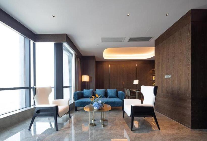 سوئیت پریمیوم, Cynn Xanadu Hotel Chengdu