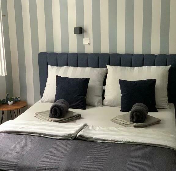 اتاق استاندارد, Hostel Sova