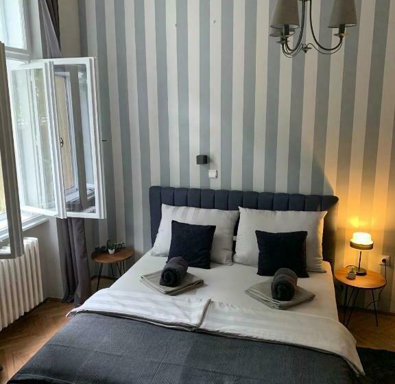 اتاق استاندارد, Hostel Sova