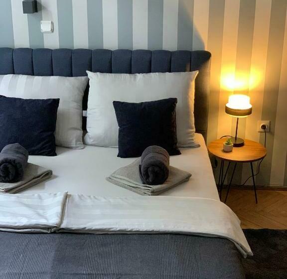 اتاق استاندارد, Hostel Sova