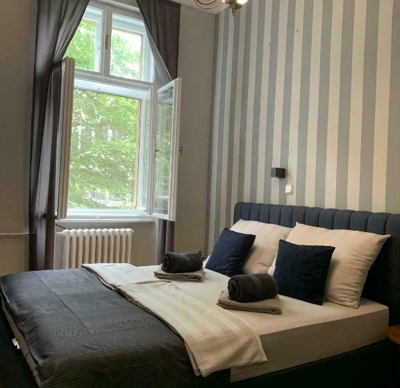 اتاق استاندارد, Hostel Sova