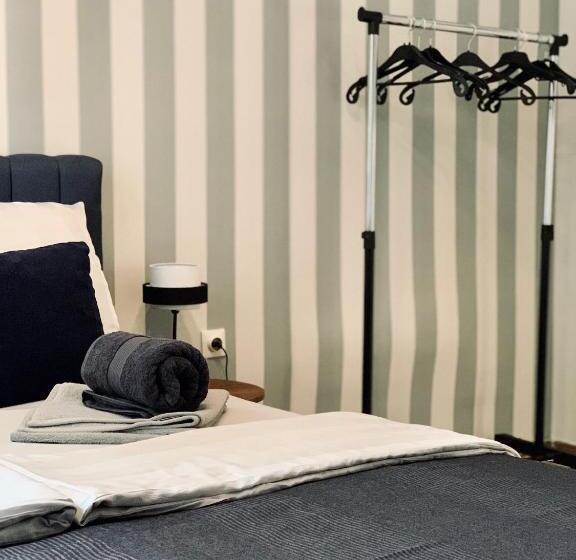 اتاق استاندارد, Hostel Sova