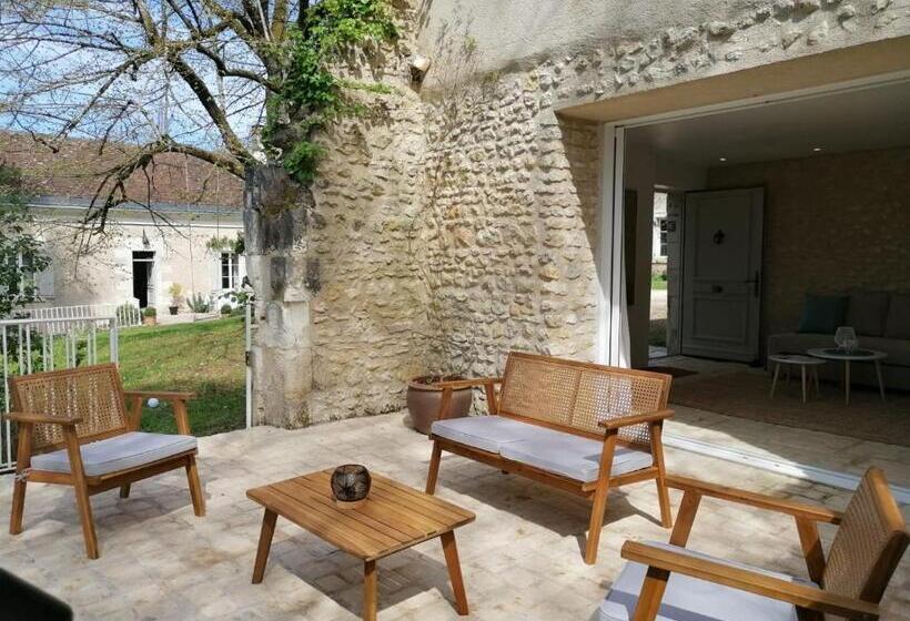 جناح عائلي, Le Moulin Du Mesnil