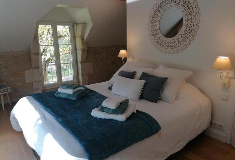 جناح عائلي, Le Moulin Du Mesnil