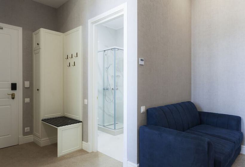 سوییت خانوادگی, Lifferent Hotel & Spa