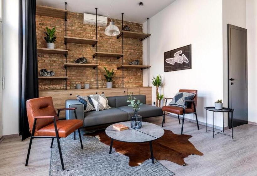 דירה בת חדר שינה 1 עם מרפסת, Apartmánový Dům U Tomana