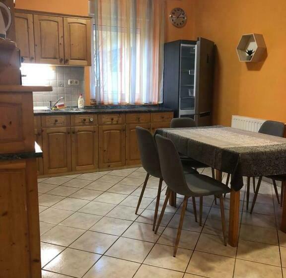آپارتمان 1 خوابه همکف, Lucky Villa