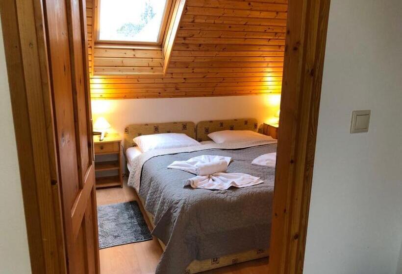 Studio Standard z Balkonem, Lucky Villa