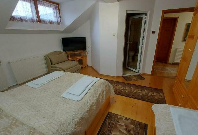 トリプルクラシックルーム, Vitosha Guest House