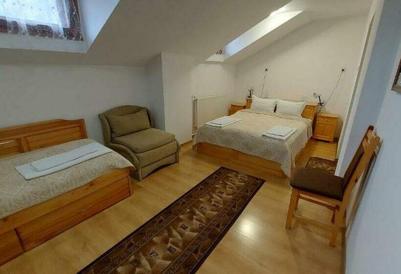 トリプルクラシックルーム, Vitosha Guest House