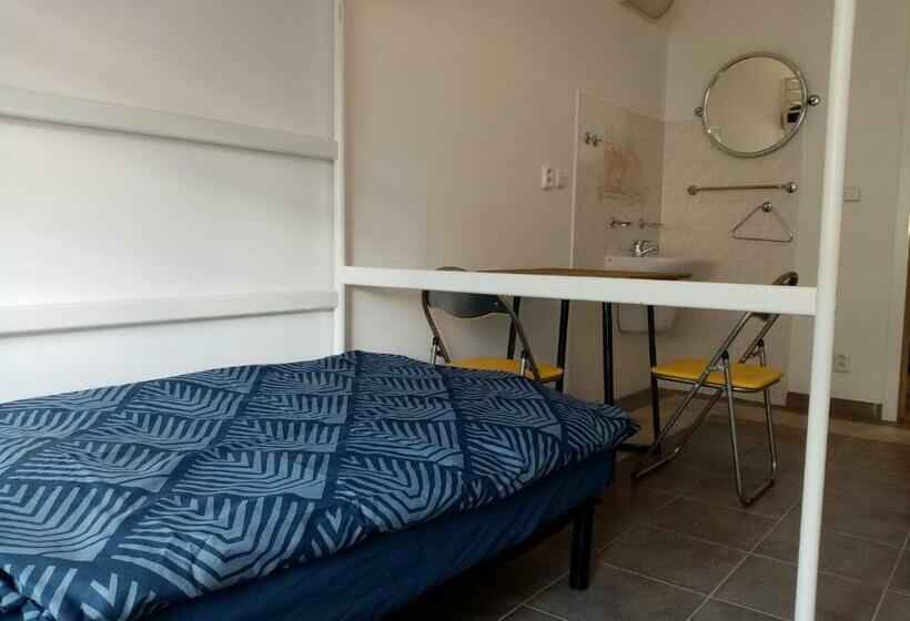 이코노미 트리플 룸, Apartmany Jan Becher