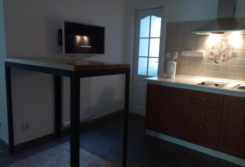 이코노미 트리플 룸, Apartmany Jan Becher